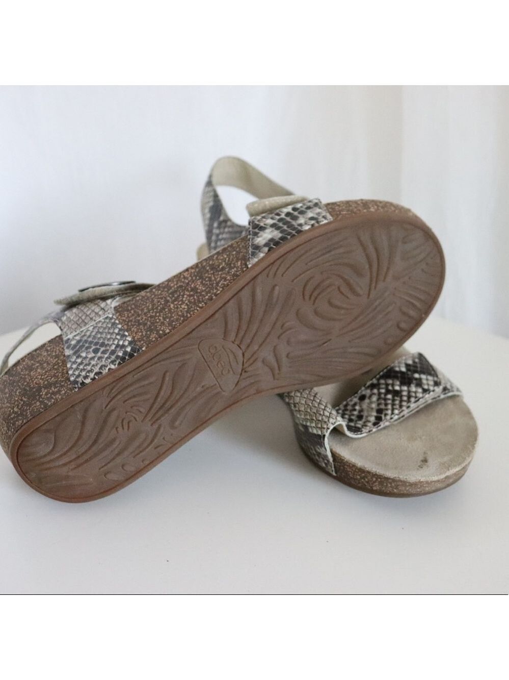 ABEO B.I.O.system “Una Metatarsal” Snake Skin Print Wedge Sandals - Picture 13 of 16